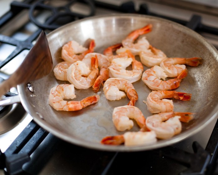 How to cook shrimps pakistani style