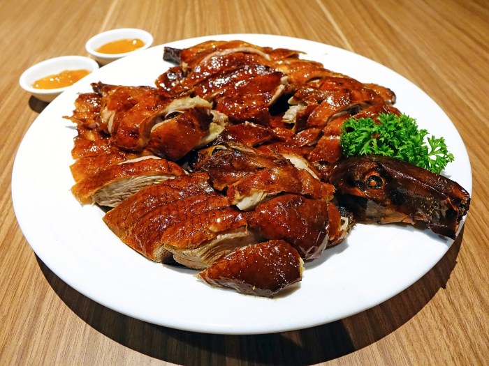 Duck peking roast cantonese roasted kong eater sunway shutterstock mei knowinsiders